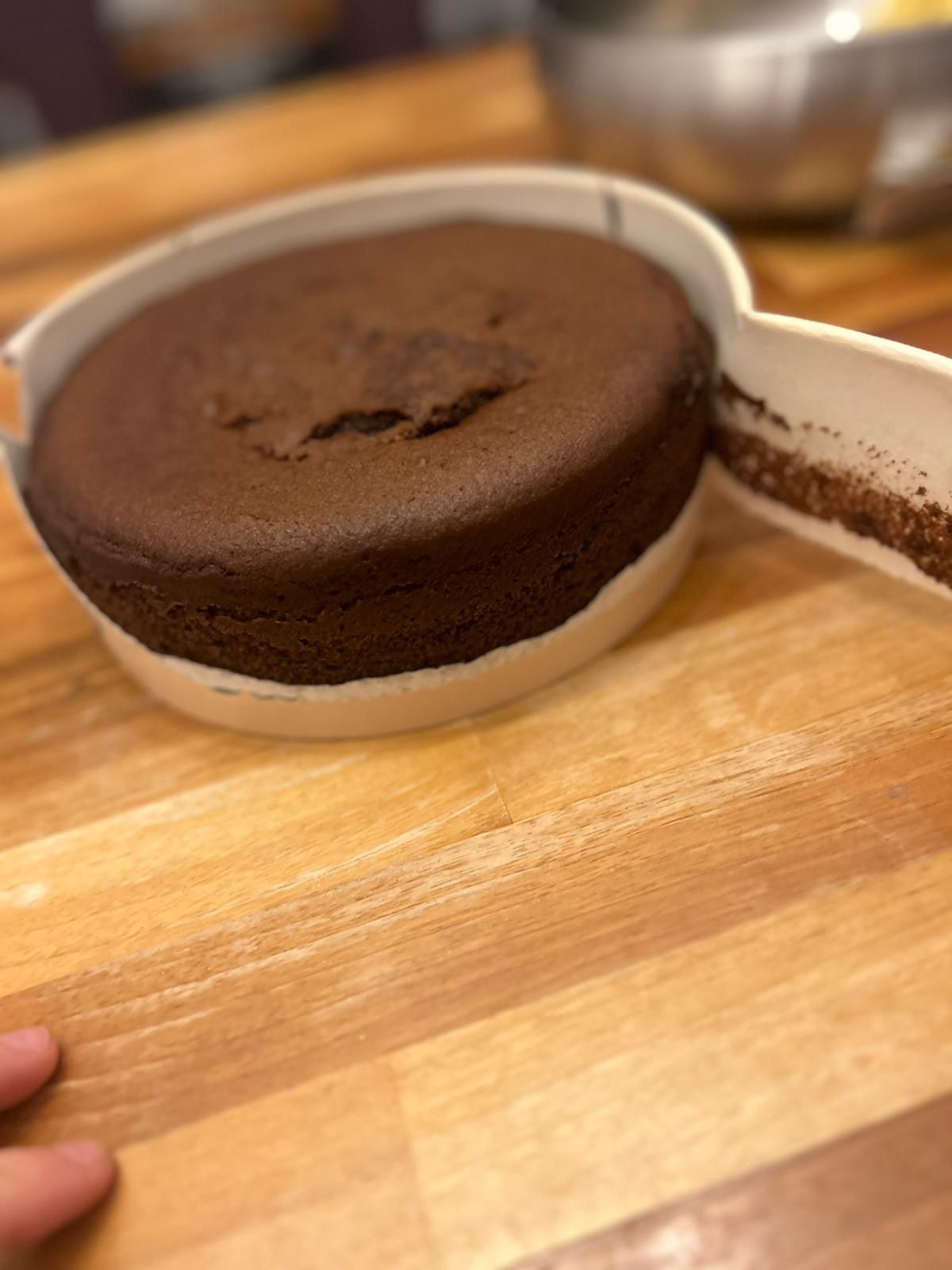 Easy As Cake Disposable Cake Tin